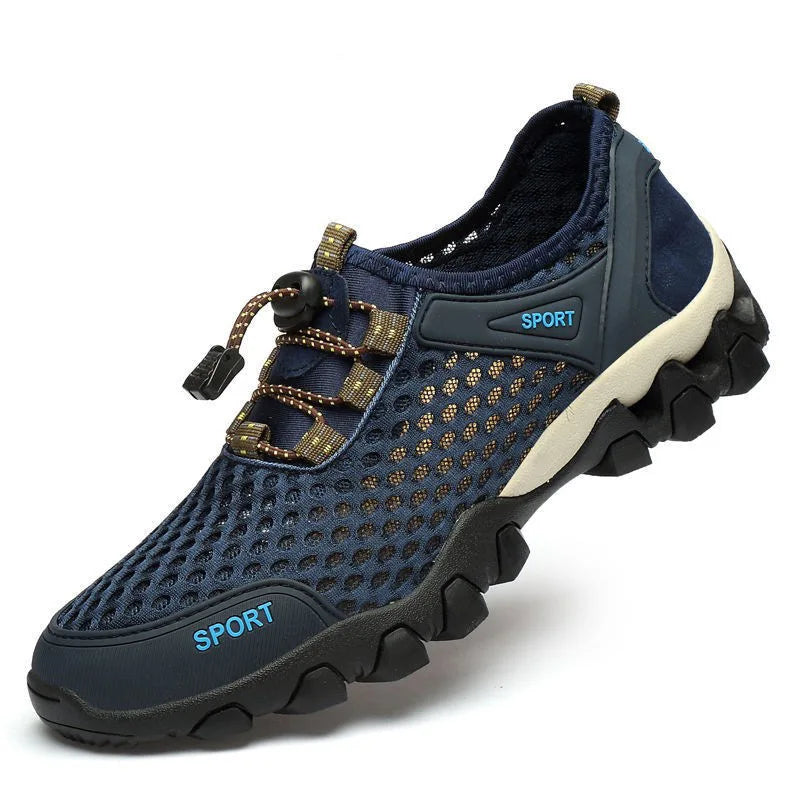 Fashionable sports shoes