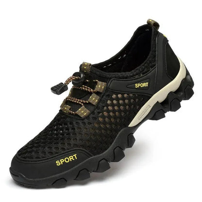 Fashionable sports shoes